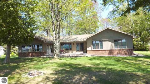 8823 Deadstream Rd, Honor, MI 49640 photo 5