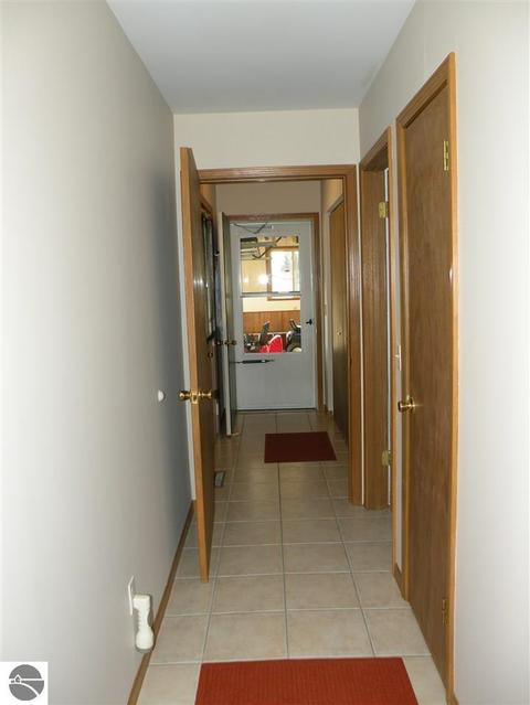1642 Hampton, Gladwin, MI 48624 photo 7