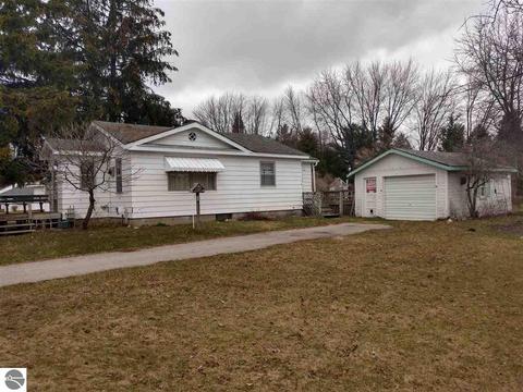 304 W Michigan Ave, Au Gres, MI 48703 photo 3