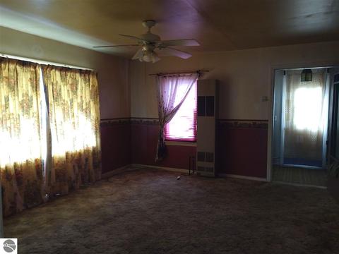 304 W Michigan Ave, Au Gres, MI 48703 photo 11