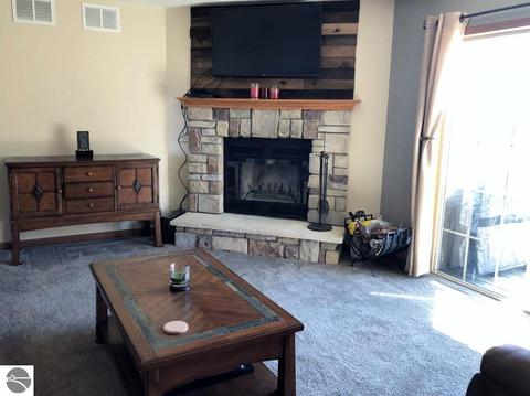 9926 E Pleasant Valley Rd, Shepherd, MI 48883 photo 3