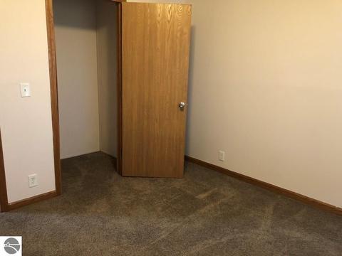 9926 E Pleasant Valley Rd, Shepherd, MI 48883 photo 27