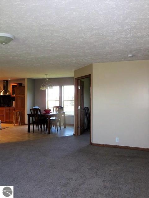 9926 E Pleasant Valley Rd, Shepherd, MI 48883 photo 12