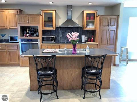 9926 E Pleasant Valley Rd, Shepherd, MI 48883 photo 11