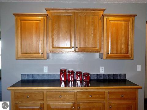 9926 E Pleasant Valley Rd, Shepherd, MI 48883 photo 8