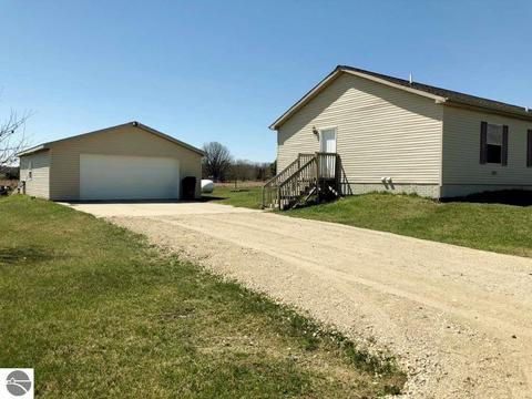 9926 E Pleasant Valley Rd, Shepherd, MI 48883 photo 40
