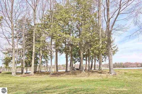 3101 Bancroft Rd, Honor, MI 49640 photo 6