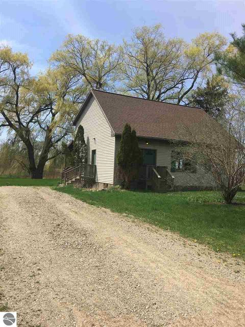 9134 S Vandecar Rd, Shepherd, MI 48883 photo 17
