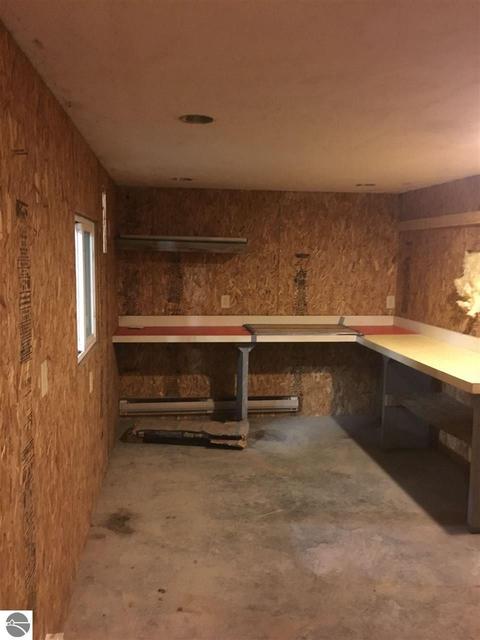 9134 S Vandecar Rd, Shepherd, MI 48883 photo 11