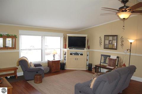 204 E Second St, Elk Rapids, MI 49629 photo 9