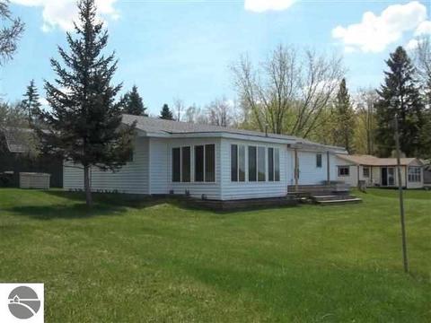 4595 State Rd, Hale, MI 48739 photo 2