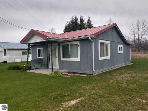1805 E Riverside Dr, Au Gres, MI 48703 photo 1