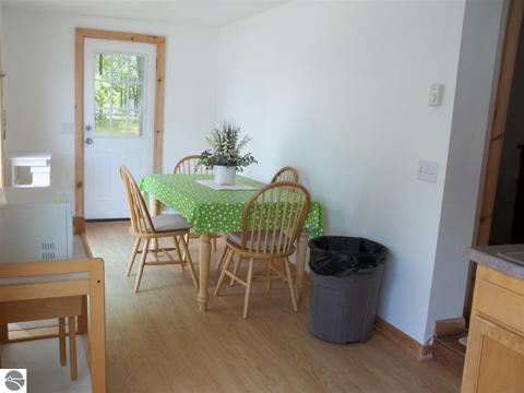 794 Kenyon Rd, Lupton, MI 48635 photo 7