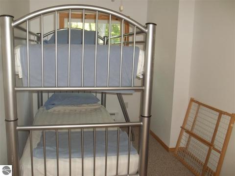 794 Kenyon Rd, Lupton, MI 48635 photo 9