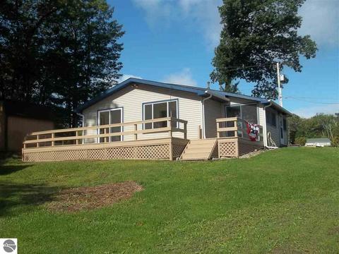 794 Kenyon Rd, Lupton, MI 48635 photo 1