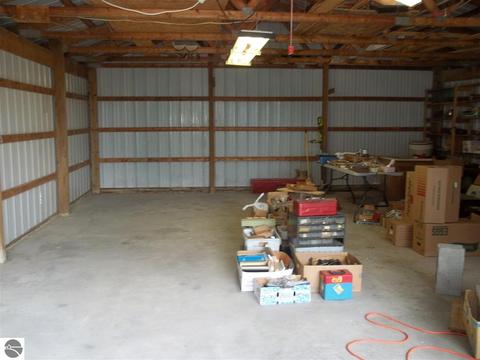 794 Kenyon Rd, Lupton, MI 48635 photo 14