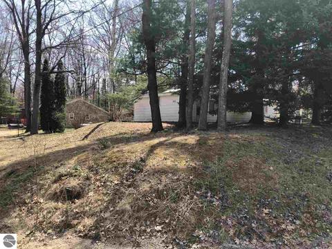4312 E Stockwell, Harrison, MI 48625 photo 3