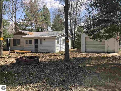 4312 E Stockwell, Harrison, MI 48625 photo 1