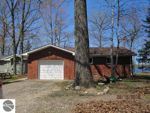 3665 S Shore Dr, Lupton, MI 48635 photo 3