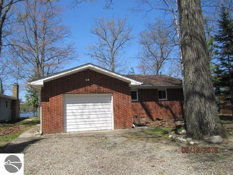 3665 S Shore Dr, Lupton, MI 48635 photo 2