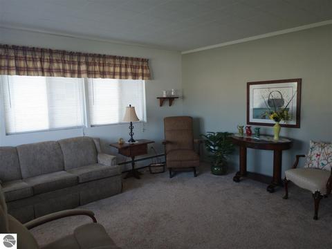 208 E Michigan Ave, Au Gres, MI 48703 photo 9