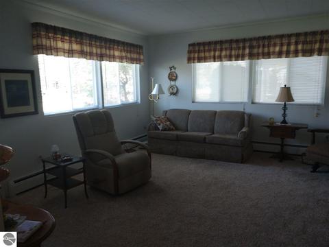 208 E Michigan Ave, Au Gres, MI 48703 photo 8