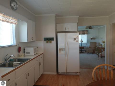 208 E Michigan Ave, Au Gres, MI 48703 photo 7