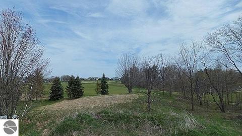 7828 Windale Dr, Williamsburg, MI 49690 photo 5