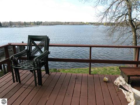 4849 Anglers Ln, Gladwin, MI 48624 photo 1