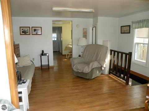 4849 Anglers Ln, Gladwin, MI 48624 photo 10