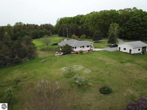 9185 S Decker Rd, Mcbain, MI 49657 photo 8