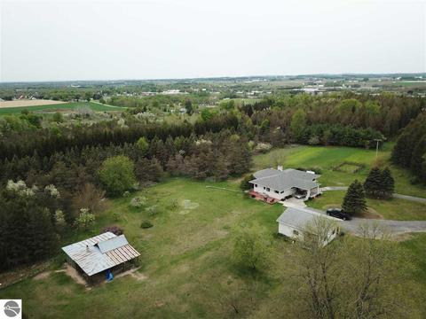 9185 S Decker Rd, Mcbain, MI 49657 photo 10