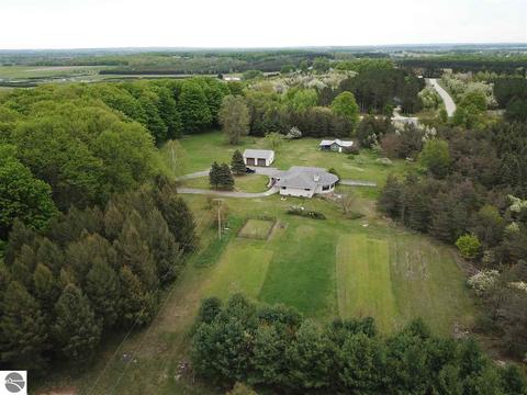 9185 S Decker Rd, Mcbain, MI 49657 photo 15