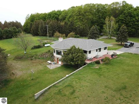 9185 S Decker Rd, Mcbain, MI 49657 photo 7