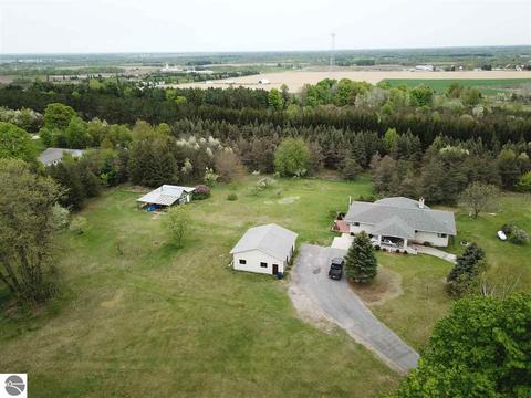 9185 S Decker Rd, Mcbain, MI 49657 photo 12