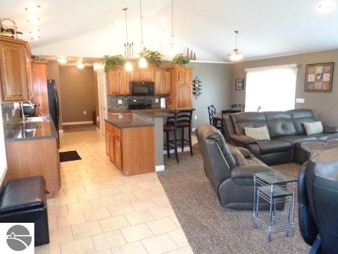 6032 E Baseline Rd, Mount Pleasant, MI 48858 photo 11