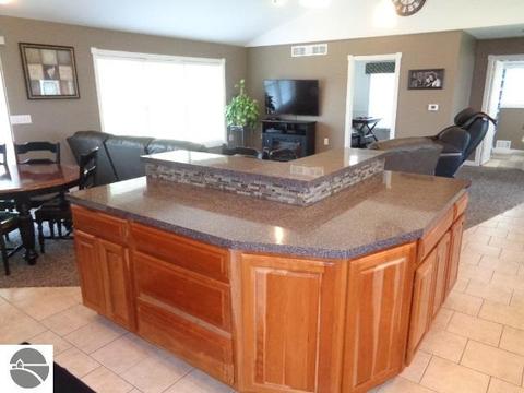 6032 E Baseline Rd, Mount Pleasant, MI 48858 photo 14