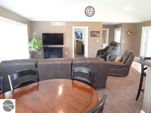 6032 E Baseline Rd, Mount Pleasant, MI 48858 photo 16