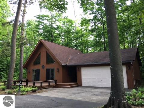 4345 S Beech Ct, Cedar, MI 49621 photo 1