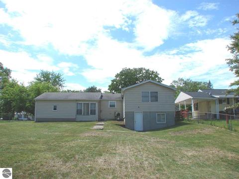 519 S Ithaca St, Ithaca, MI 48847 photo 8
