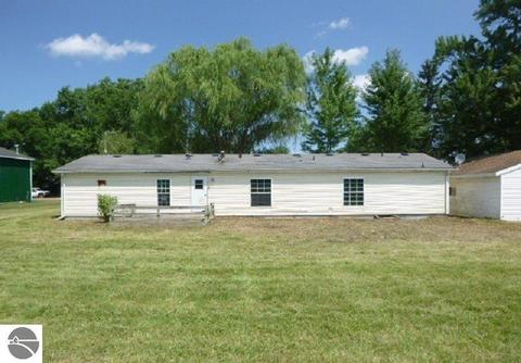 6450 E Pleasant Valley Rd, Shepherd, MI 48883 photo 14