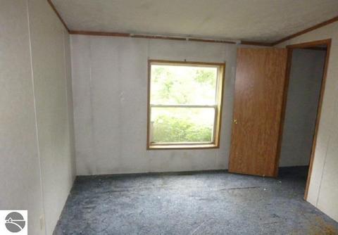 6450 E Pleasant Valley Rd, Shepherd, MI 48883 photo 7