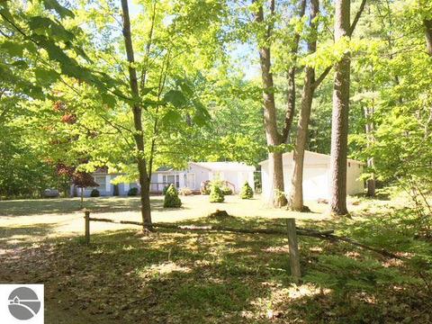 5251 E 16th St, Au Gres, MI 48703 photo 1