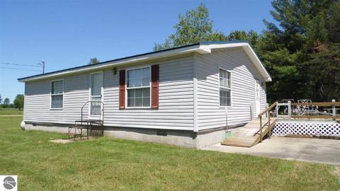480 Third St, Lupton, MI 48635 photo 1