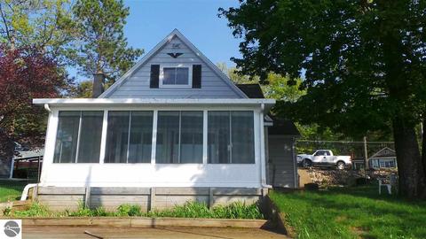 3697 Lakeside Dr, Lupton, MI 48635 photo 3
