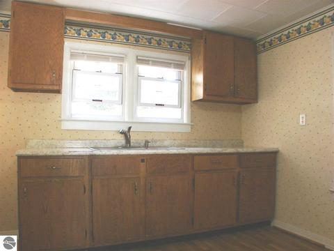 214 Union St, Ithaca, MI 48847 photo 8