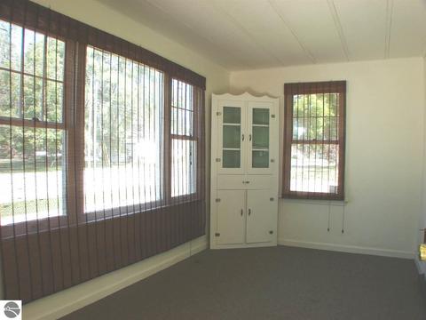 214 Union St, Ithaca, MI 48847 photo 10
