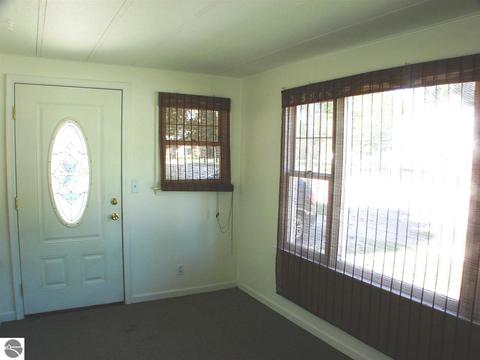 214 Union St, Ithaca, MI 48847 photo 9