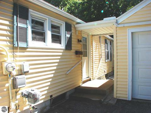 214 Union St, Ithaca, MI 48847 photo 3