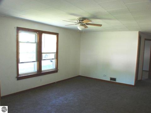 214 Union St, Ithaca, MI 48847 photo 11